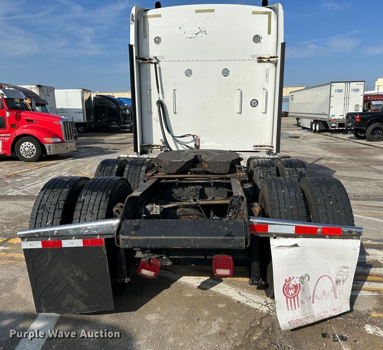 image for item DR5097 2007 Kenworth W900  semi truck