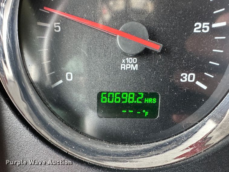 image for item DR5097 2007 Kenworth W900  semi truck