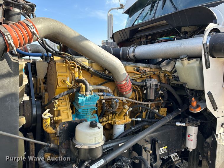 image for item DR5097 2007 Kenworth W900  semi truck