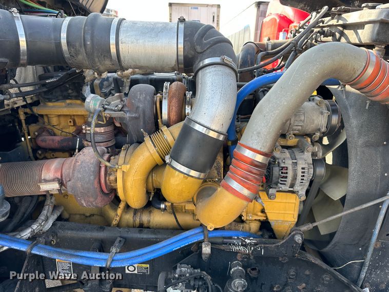 image for item DR5097 2007 Kenworth W900  semi truck