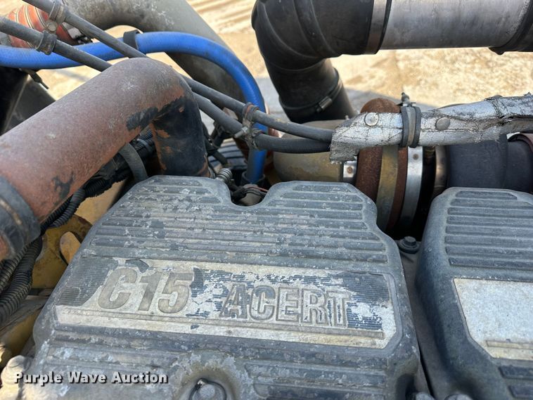 image for item DR5097 2007 Kenworth W900  semi truck