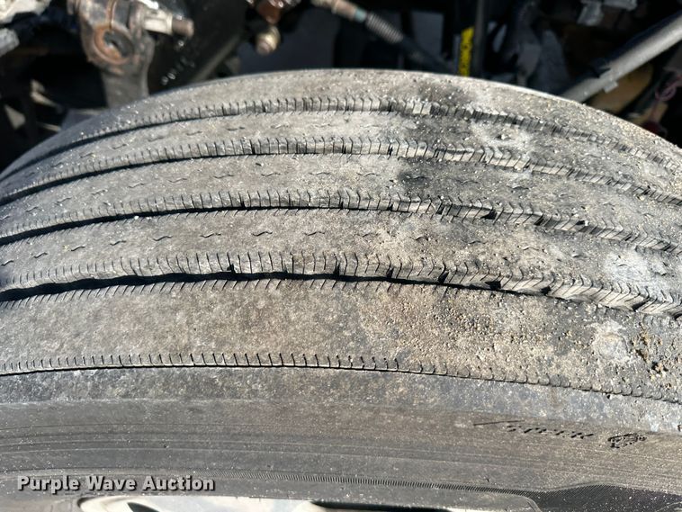 image for item DR5097 2007 Kenworth W900  semi truck