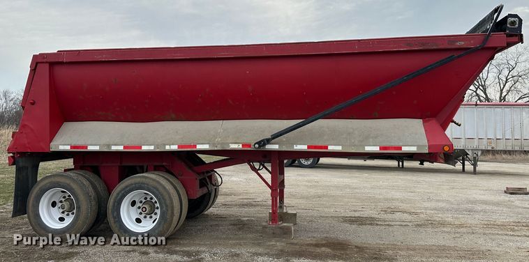 image for item DR5105 2001 L&M  end dump trailer