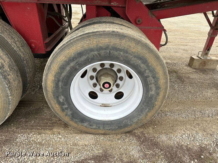 image for item DR5105 2001 L&M  end dump trailer