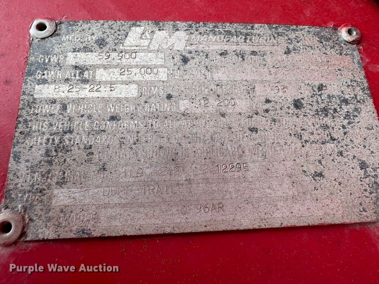 image for item DR5105 2001 L&M  end dump trailer