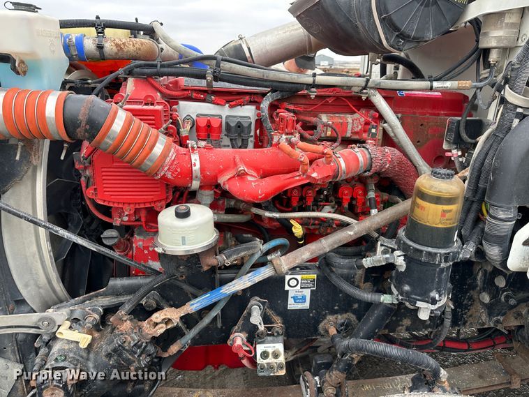 image for item DR6086 2008 Peterbilt 386  semi truck