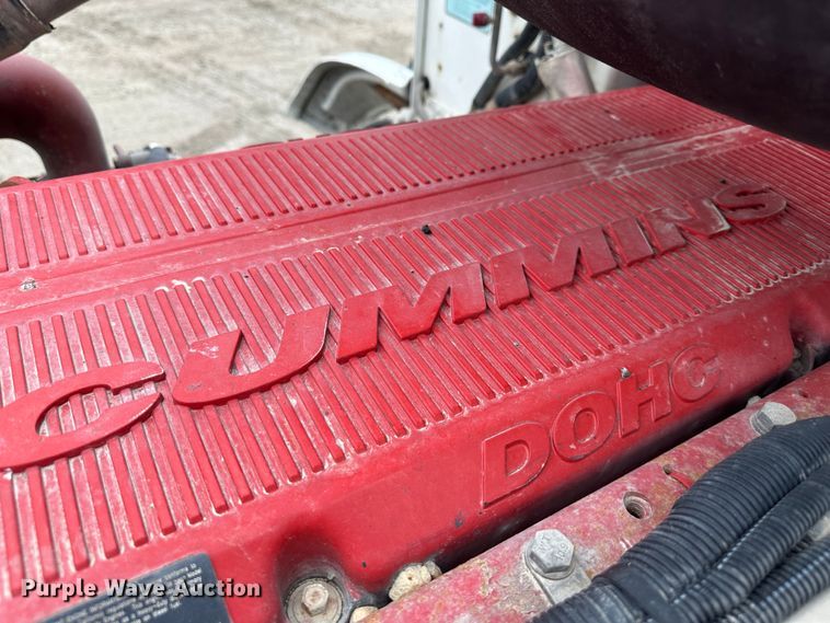 image for item DR6086 2008 Peterbilt 386  semi truck