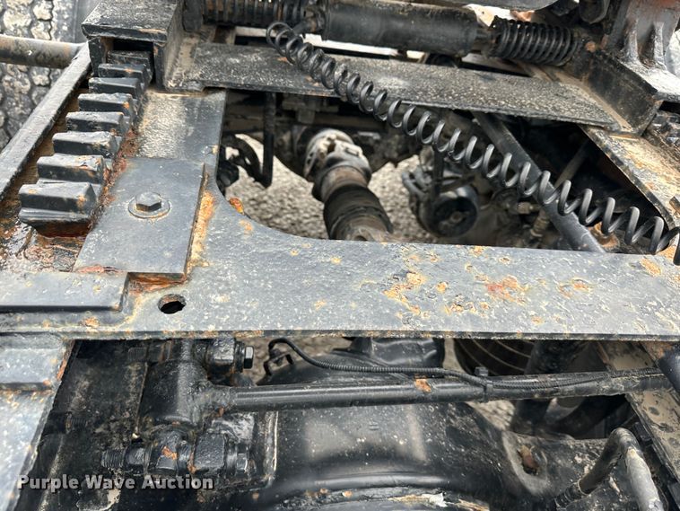 image for item DR6086 2008 Peterbilt 386  semi truck