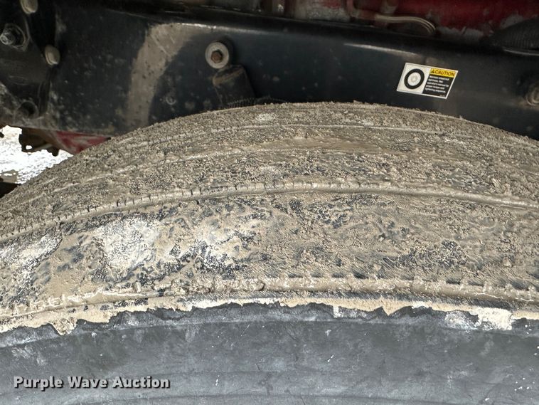 image for item DR6086 2008 Peterbilt 386  semi truck