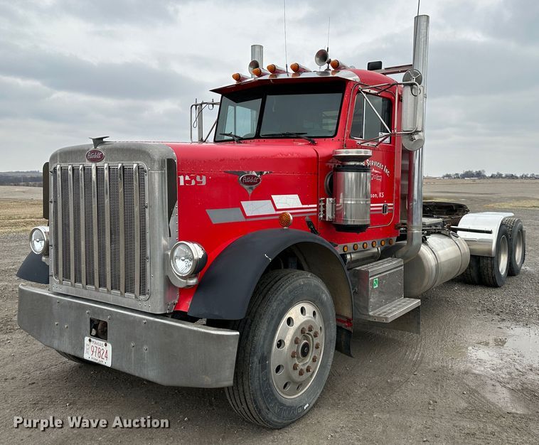 image for item DR6087 1993 Peterbilt 379  semi truck