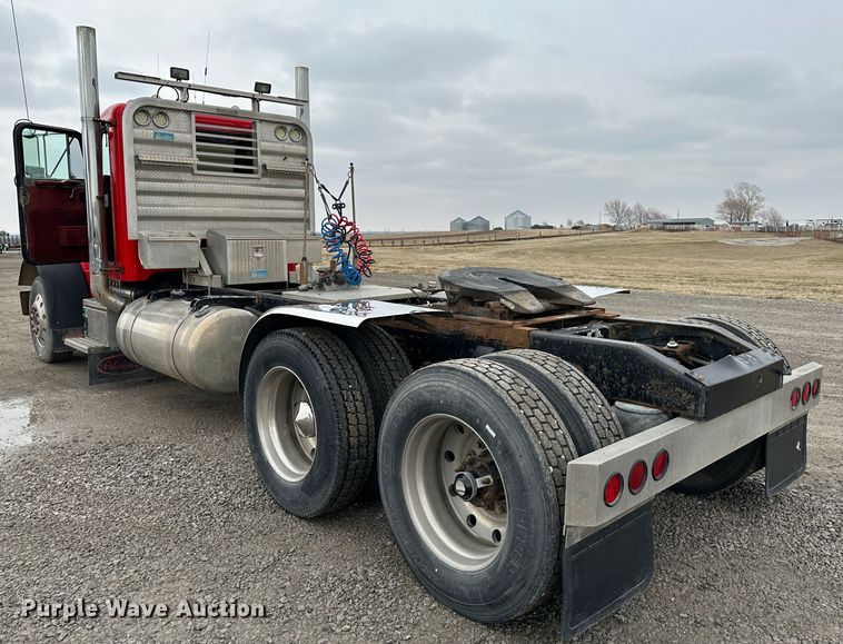 image for item DR6087 1993 Peterbilt 379  semi truck