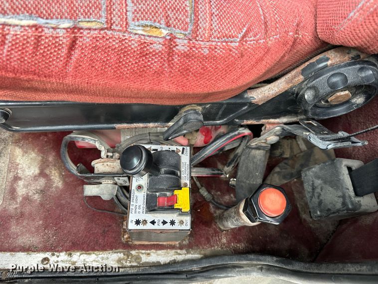 image for item DR6087 1993 Peterbilt 379  semi truck