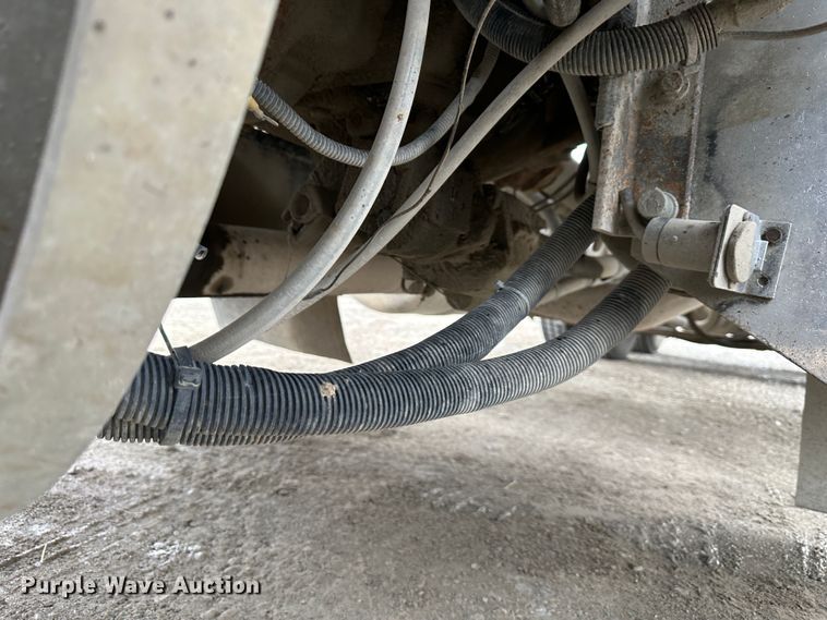 image for item DR6087 1993 Peterbilt 379  semi truck