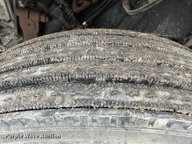 image for item DR6087 1993 Peterbilt 379  semi truck