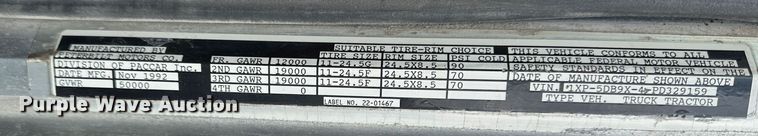 image for item DR6087 1993 Peterbilt 379  semi truck