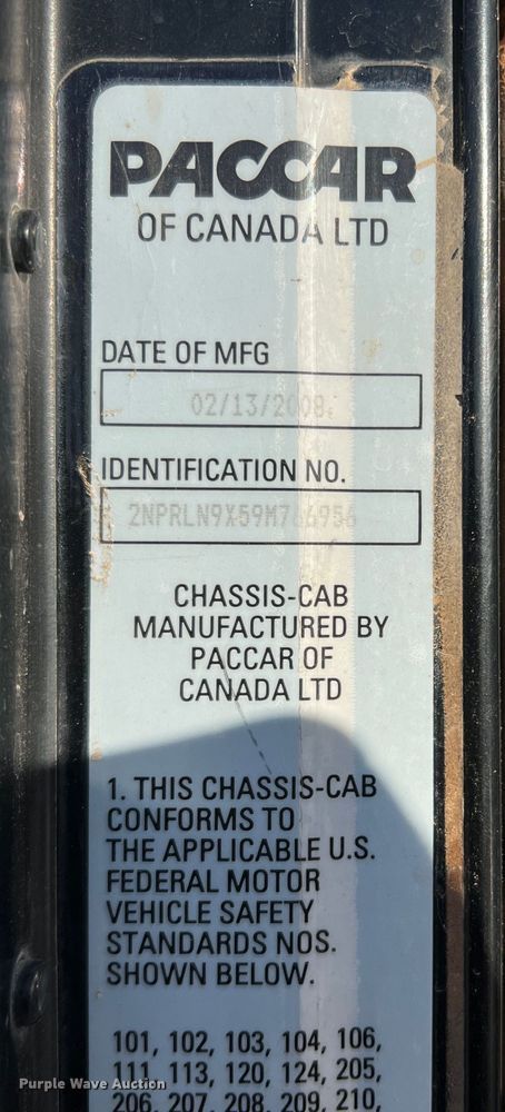 image for item DS2782 2009 Peterbilt 340  fuel / lube truck