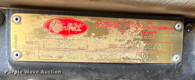 image for item DS2782 2009 Peterbilt 340  fuel / lube truck