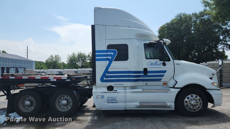 image for item EA9442 2015 International ProStar  semi truck