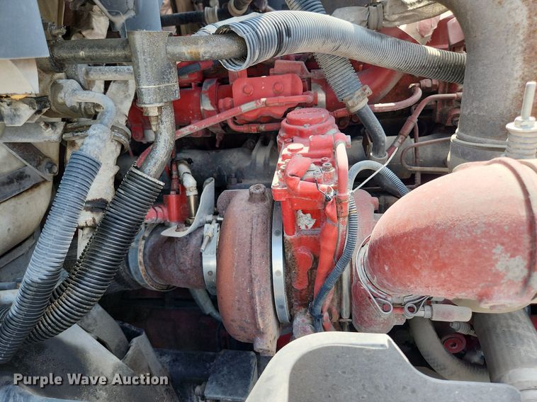 image for item EA9442 2015 International ProStar  semi truck