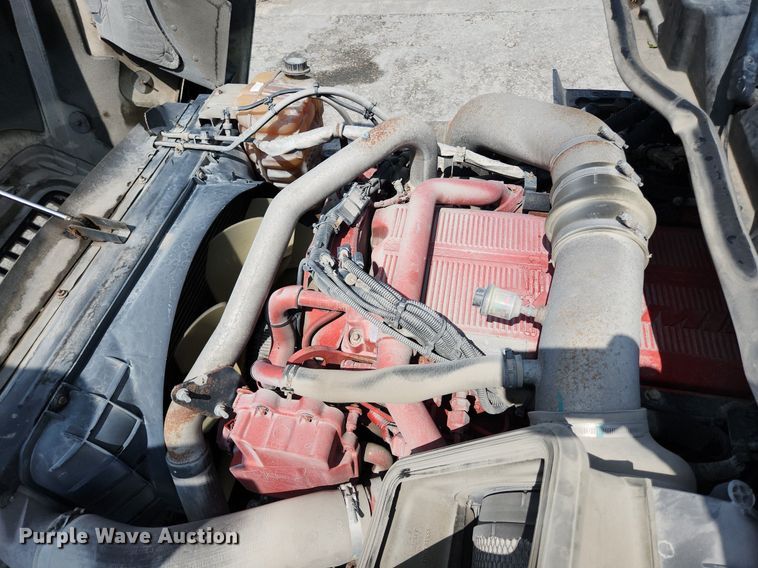 image for item EA9442 2015 International ProStar  semi truck