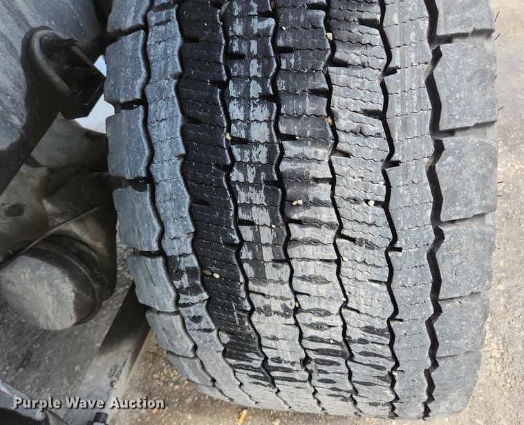 image for item EA9442 2015 International ProStar  semi truck