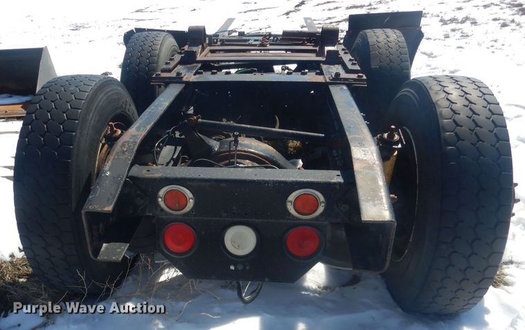 image for item HU9468 Freightliner  truck chassis