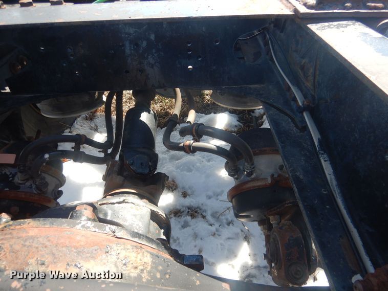 image for item HU9468 Freightliner  truck chassis