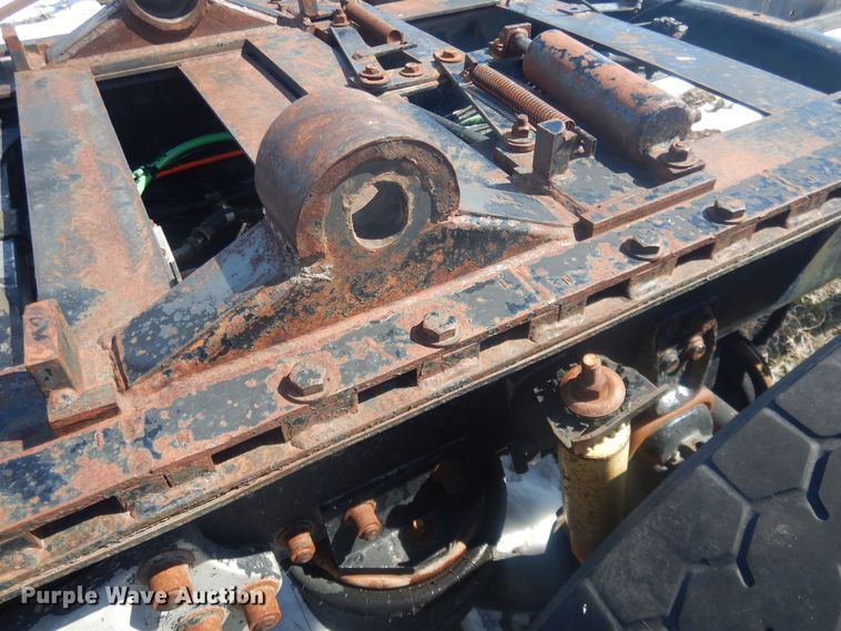 image for item HU9468 Freightliner  truck chassis