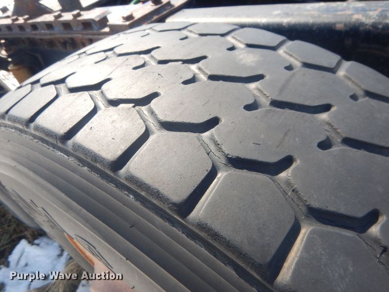 image for item HU9468 Freightliner  truck chassis