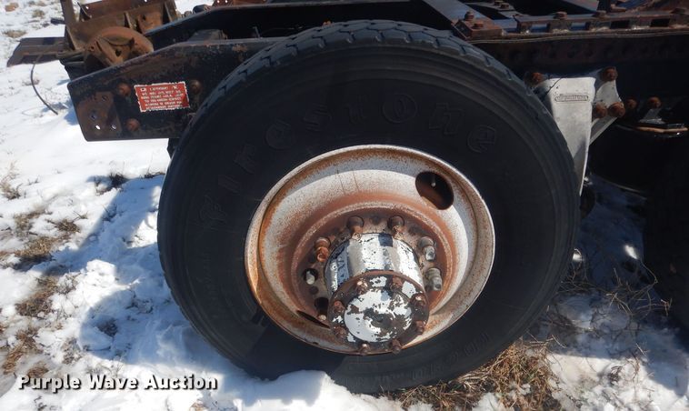 image for item HU9468 Freightliner  truck chassis