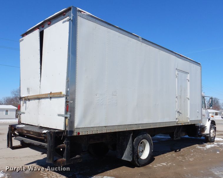 image for item IO9469 1999 Freightliner FL70  box truck