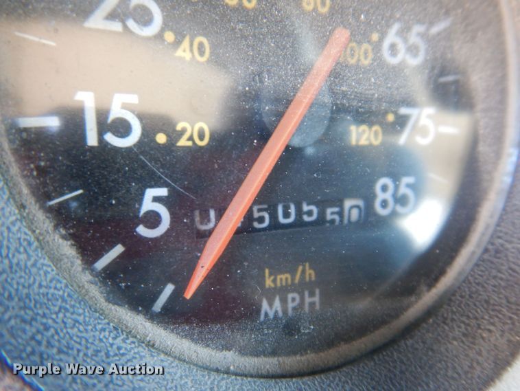 image for item IO9469 1999 Freightliner FL70  box truck