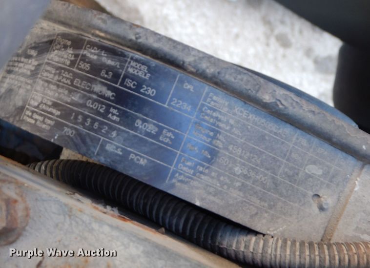 image for item IO9469 1999 Freightliner FL70  box truck