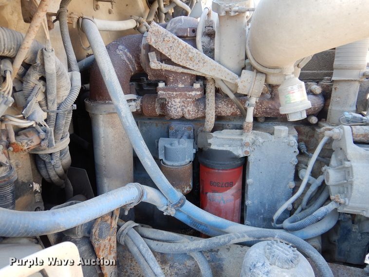 image for item IO9469 1999 Freightliner FL70  box truck