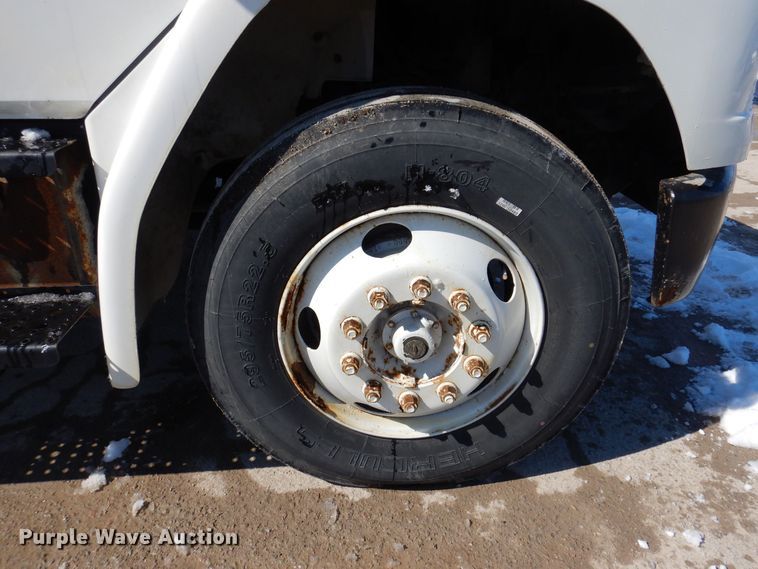 image for item IO9469 1999 Freightliner FL70  box truck