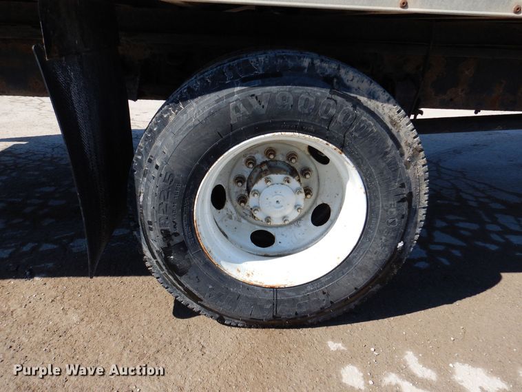 image for item IO9469 1999 Freightliner FL70  box truck