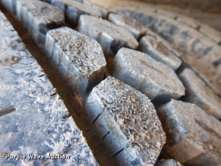 image for item IO9469 1999 Freightliner FL70  box truck