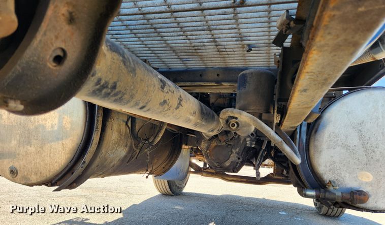 image for item JB9453 1998 Mack CH613  semi truck