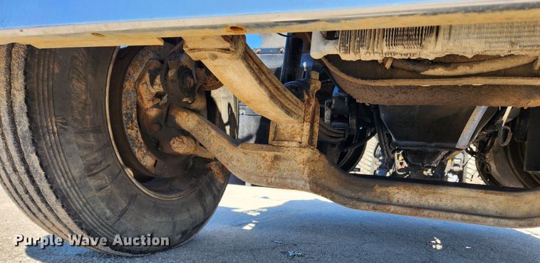 image for item JB9453 1998 Mack CH613  semi truck