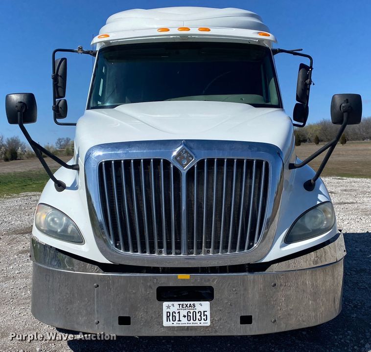 image for item KB9533 2012 International ProStar Plus 122  semi truck