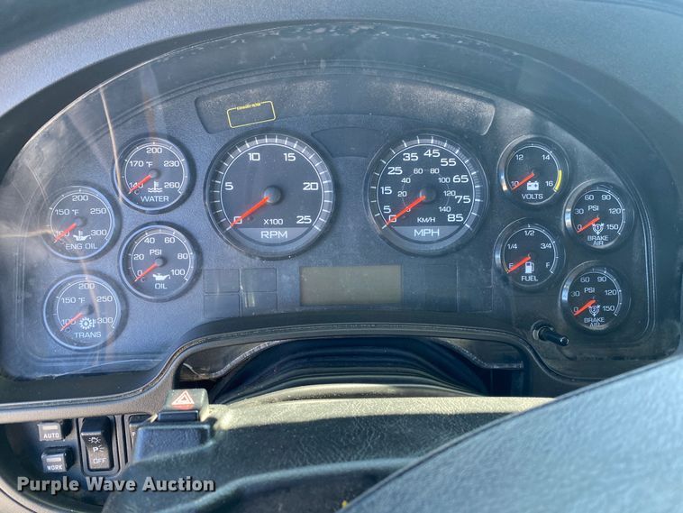 image for item KB9533 2012 International ProStar Plus 122  semi truck