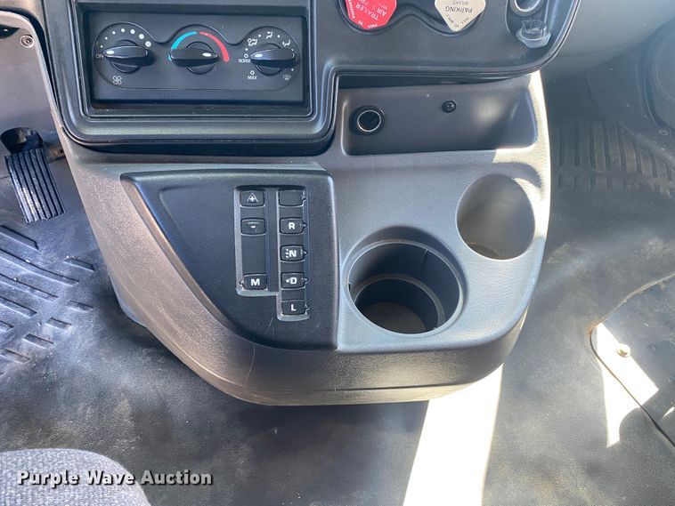 image for item KB9533 2012 International ProStar Plus 122  semi truck