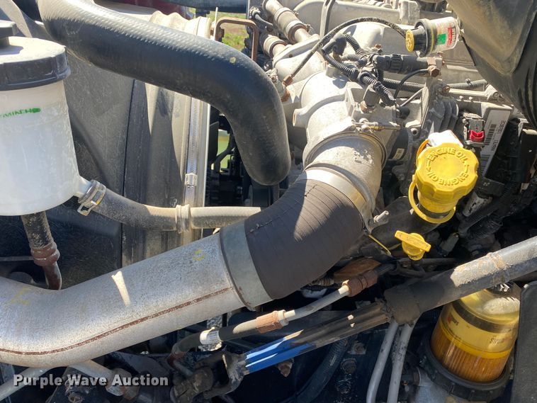 image for item KB9533 2012 International ProStar Plus 122  semi truck