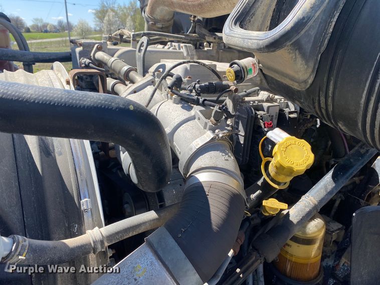 image for item KB9533 2012 International ProStar Plus 122  semi truck