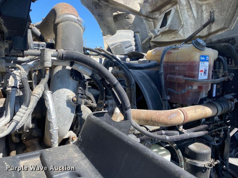 image for item KB9533 2012 International ProStar Plus 122  semi truck