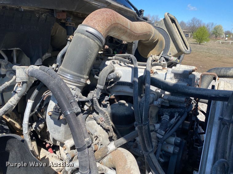 image for item KB9533 2012 International ProStar Plus 122  semi truck