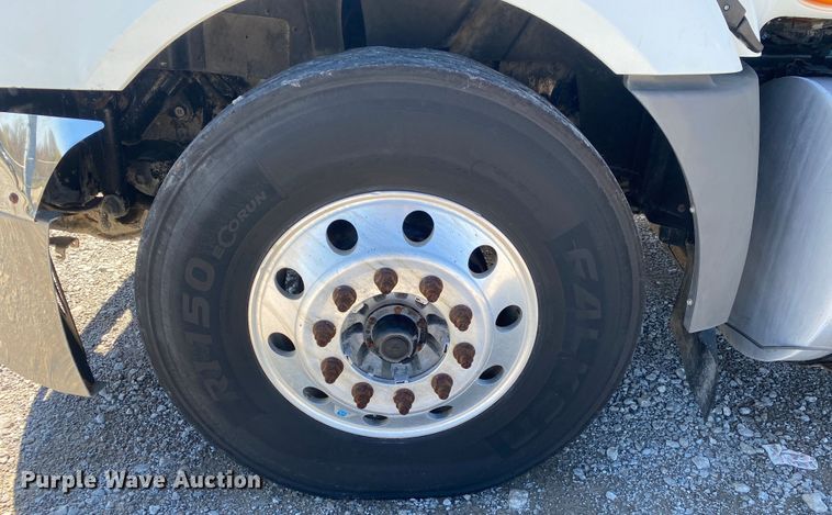 image for item KB9533 2012 International ProStar Plus 122  semi truck