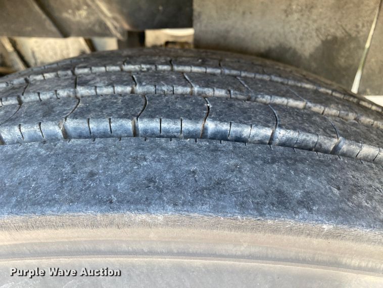 image for item KB9533 2012 International ProStar Plus 122  semi truck