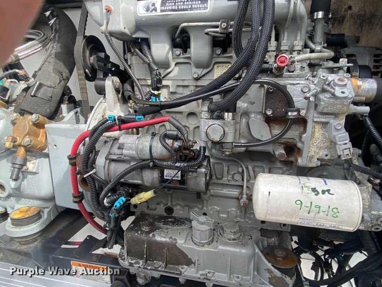 image for item KB9551 1999 Utility VS2R  refrigerated van trailer