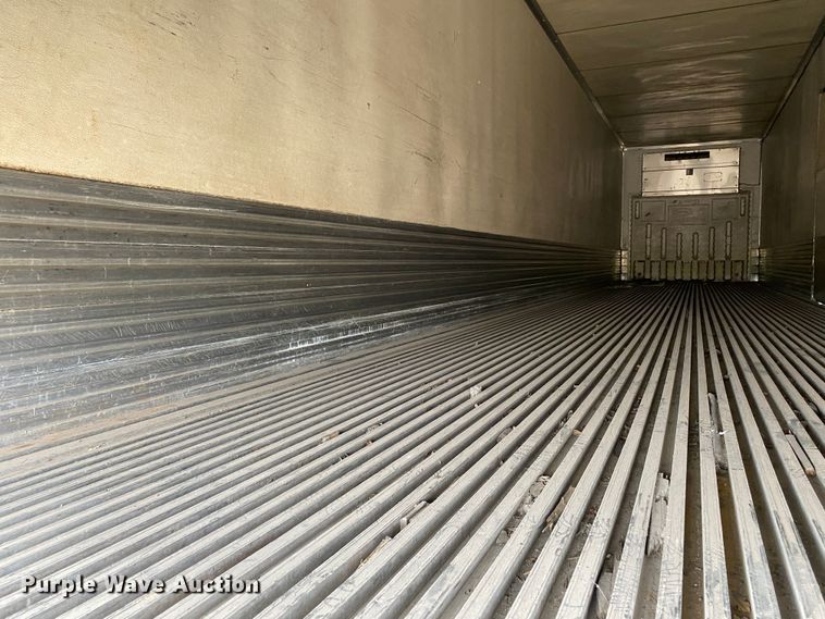 image for item KB9551 1999 Utility VS2R  refrigerated van trailer